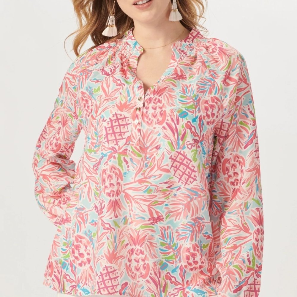 NEW WITH TAGS Charlie Paige Misty Blue Pineapple Blouse - Size Medium